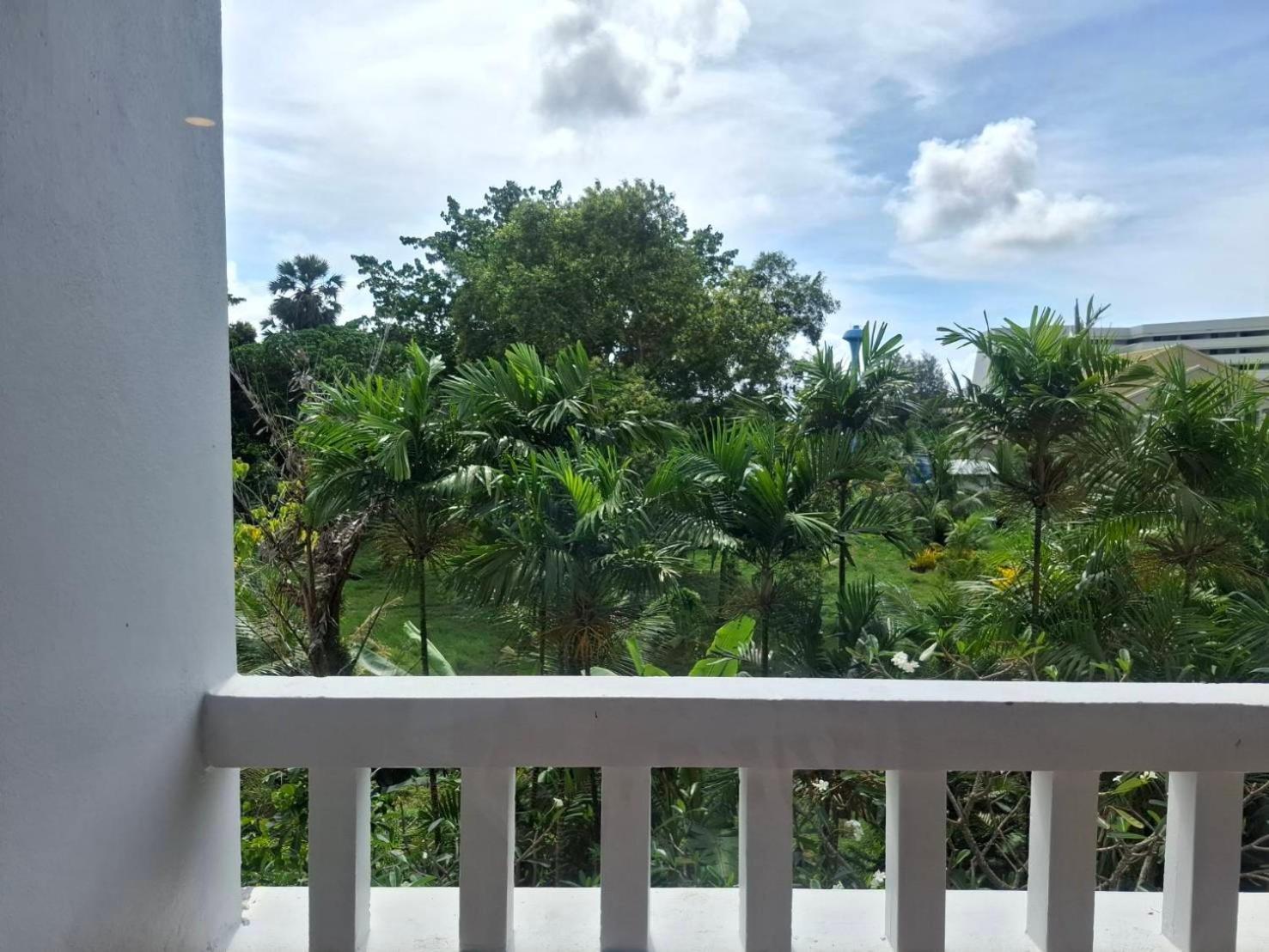 Karon Living Room - Sha Plus Buitenkant foto